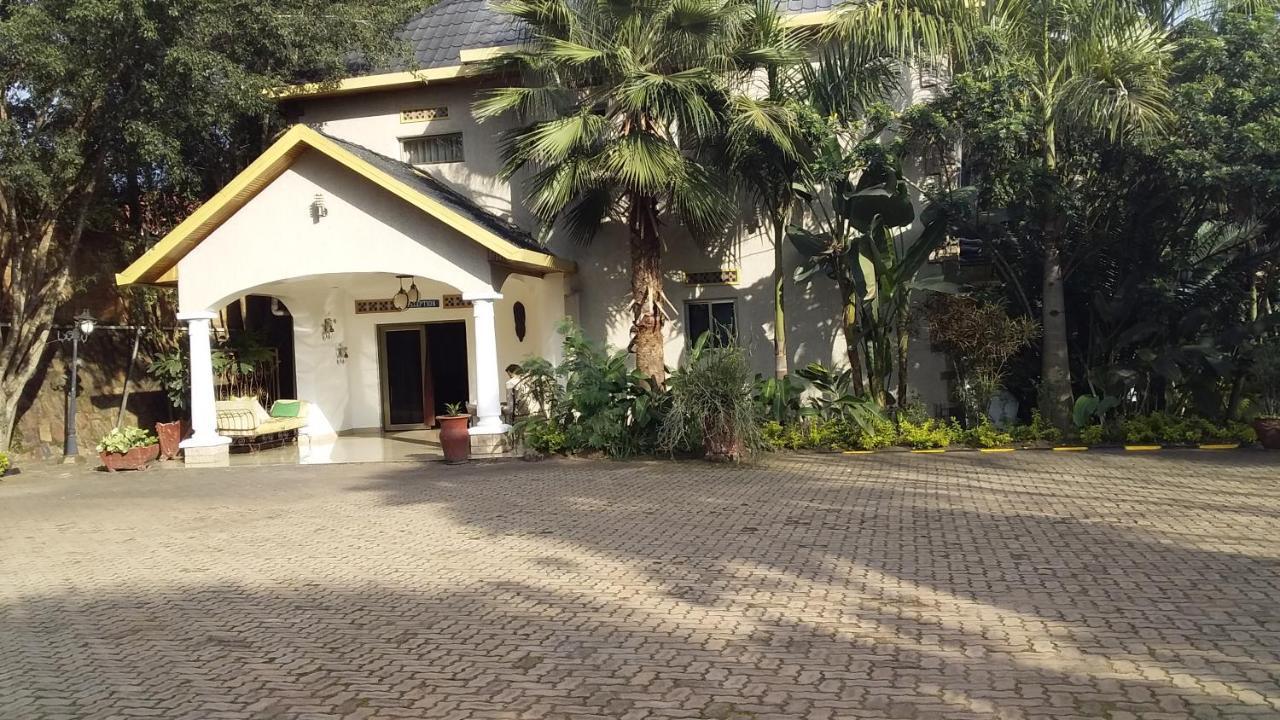 Random Park Hotel Kigali Exterior foto