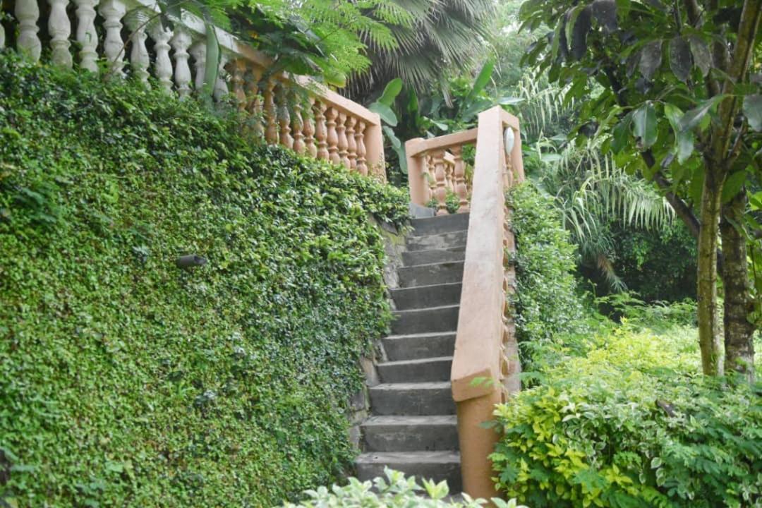 Random Park Hotel Kigali Exterior foto