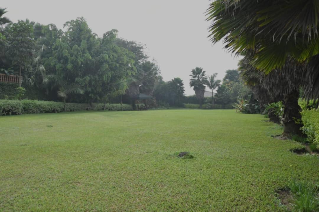 Random Park Hotel Kigali Exterior foto