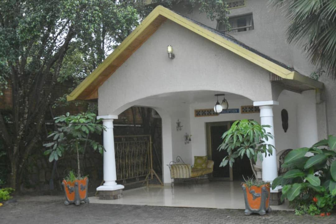Random Park Hotel Kigali Exterior foto
