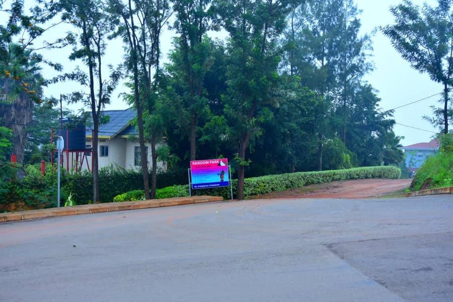 Random Park Hotel Kigali Exterior foto